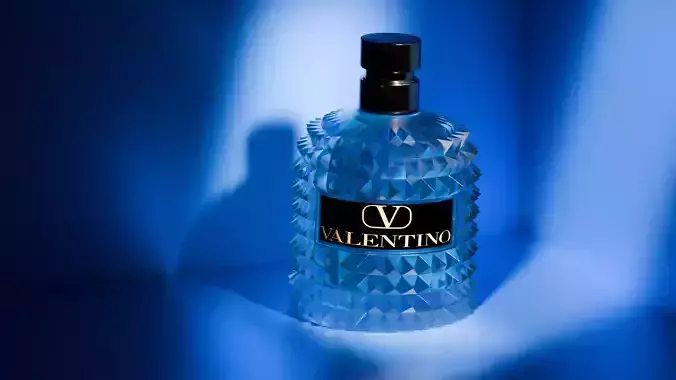 PERFUM- VALNATINO model