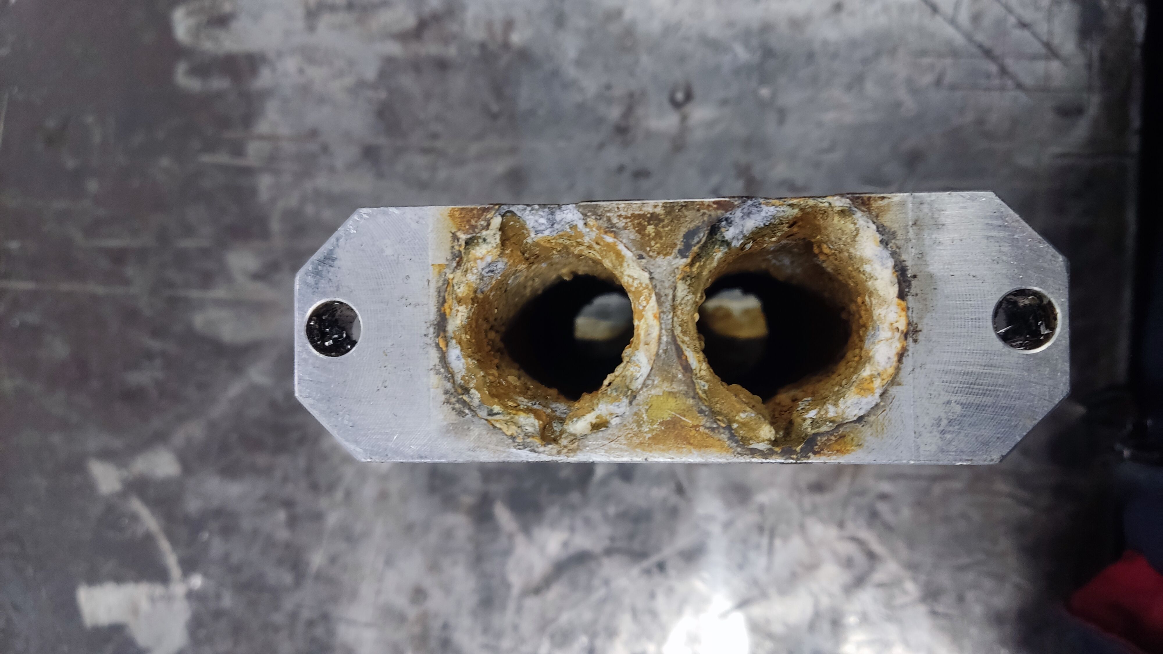 Industrial water manifold block dual inlet and outlet rust rer 3D print model_3