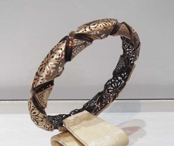 Lock bracelet 3D print model_9