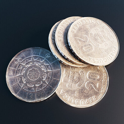 Portuguese 20 Escudos coin Low-poly 3D model