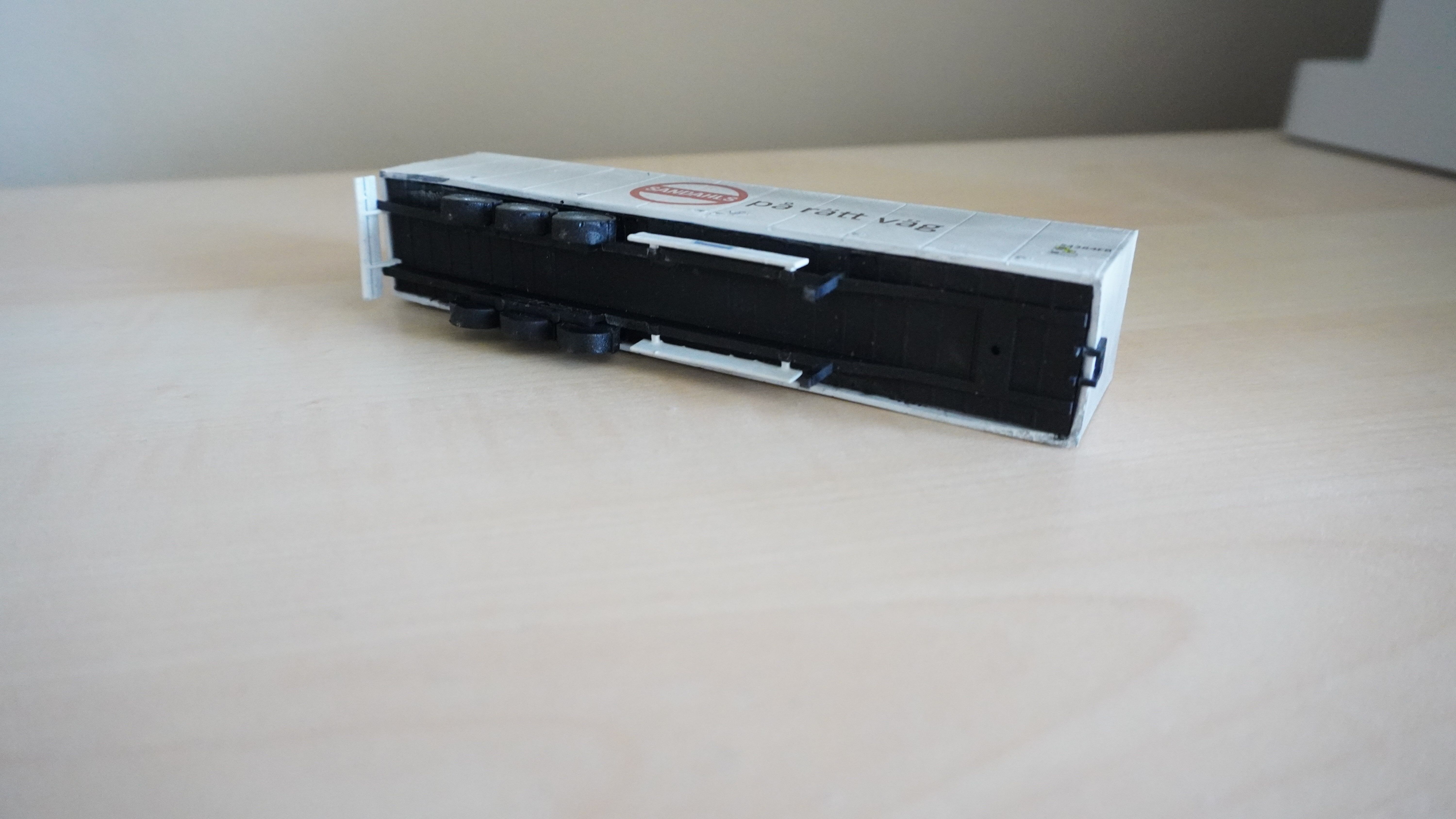 Pre supported H0 1 87 scale box trailer proxy 3D print model_3