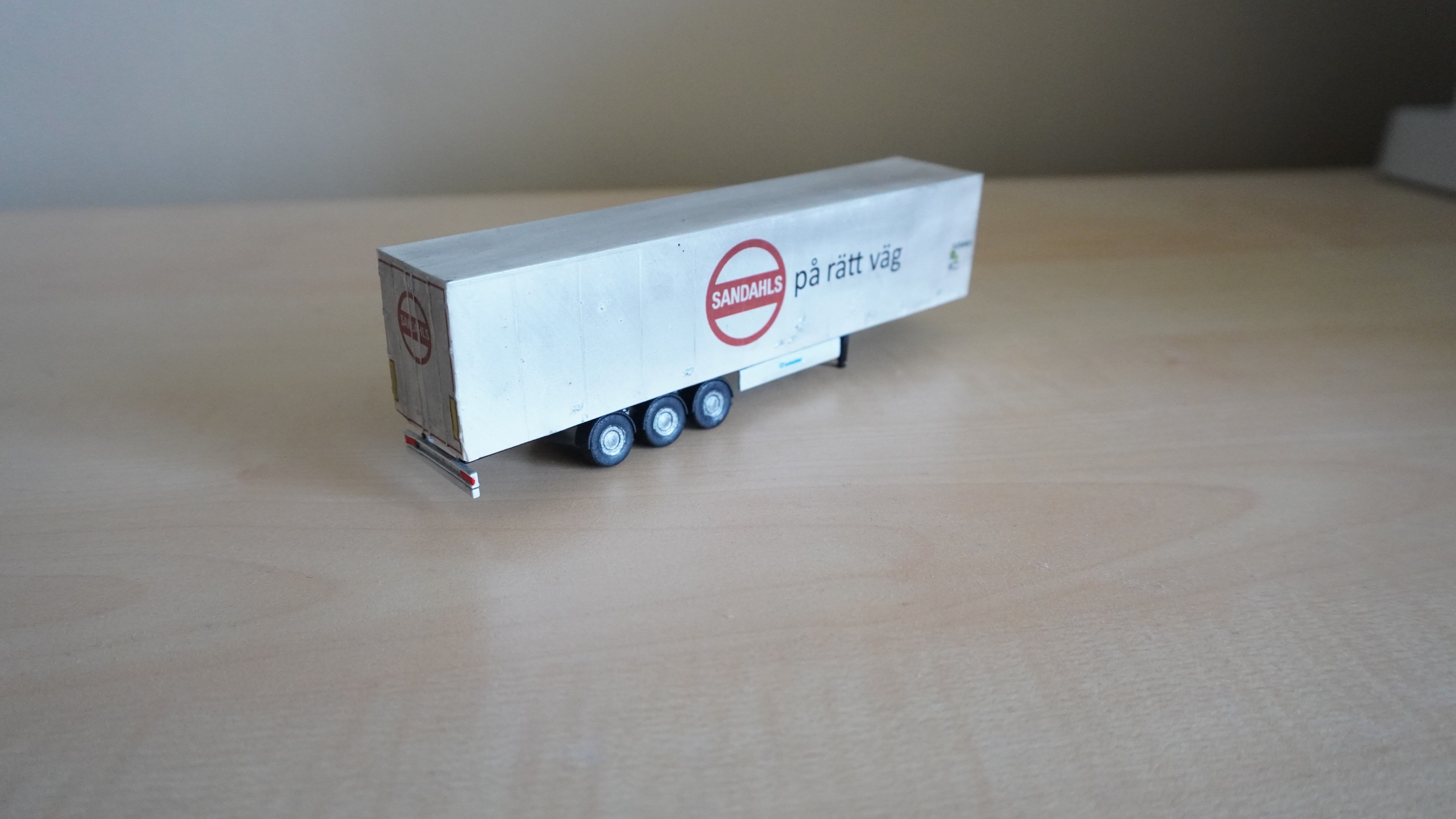 Pre supported H0 1 87 scale box trailer proxy 3D print model_1
