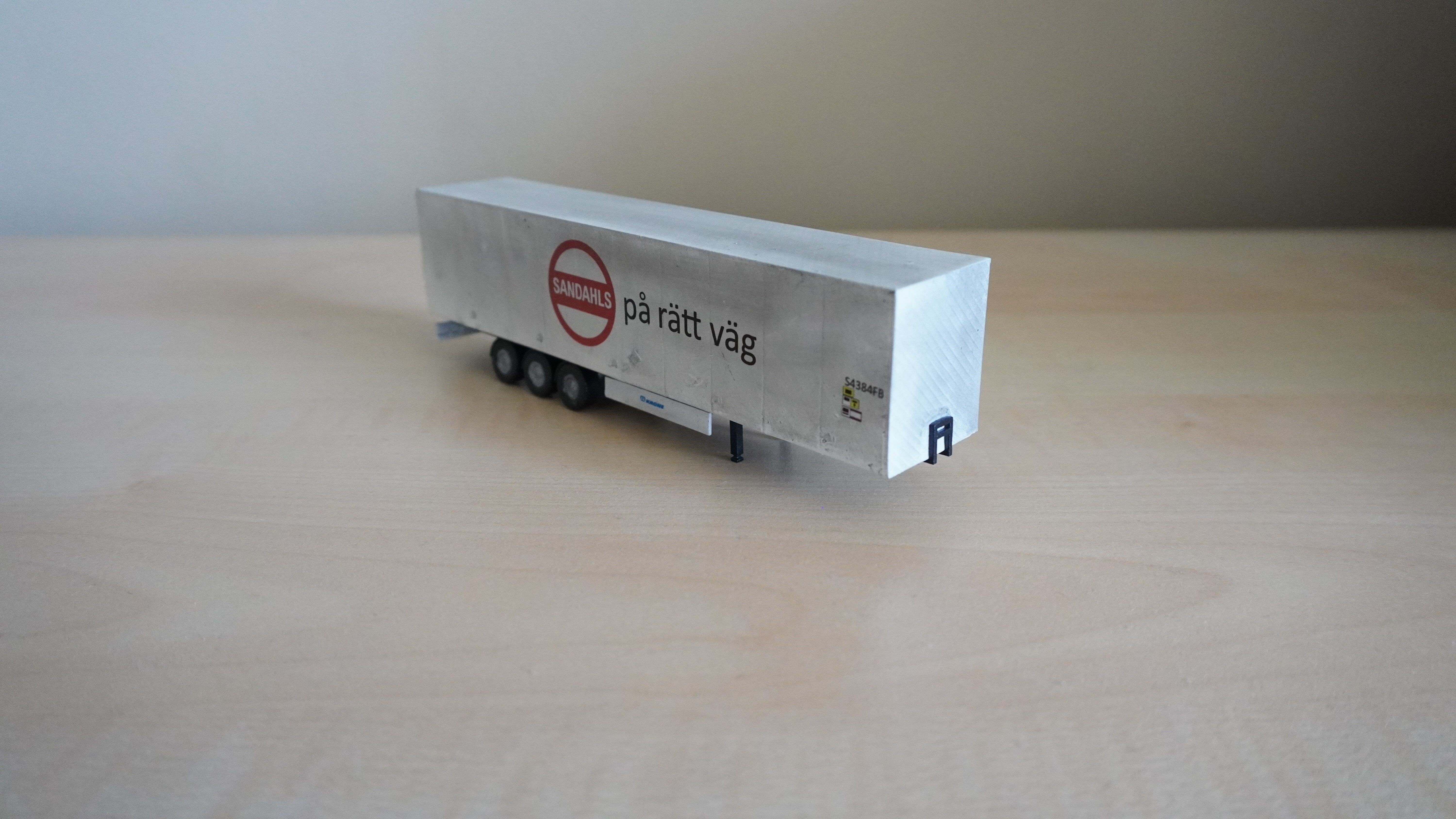 Pre supported H0 1 87 scale box trailer proxy 3D print model_2