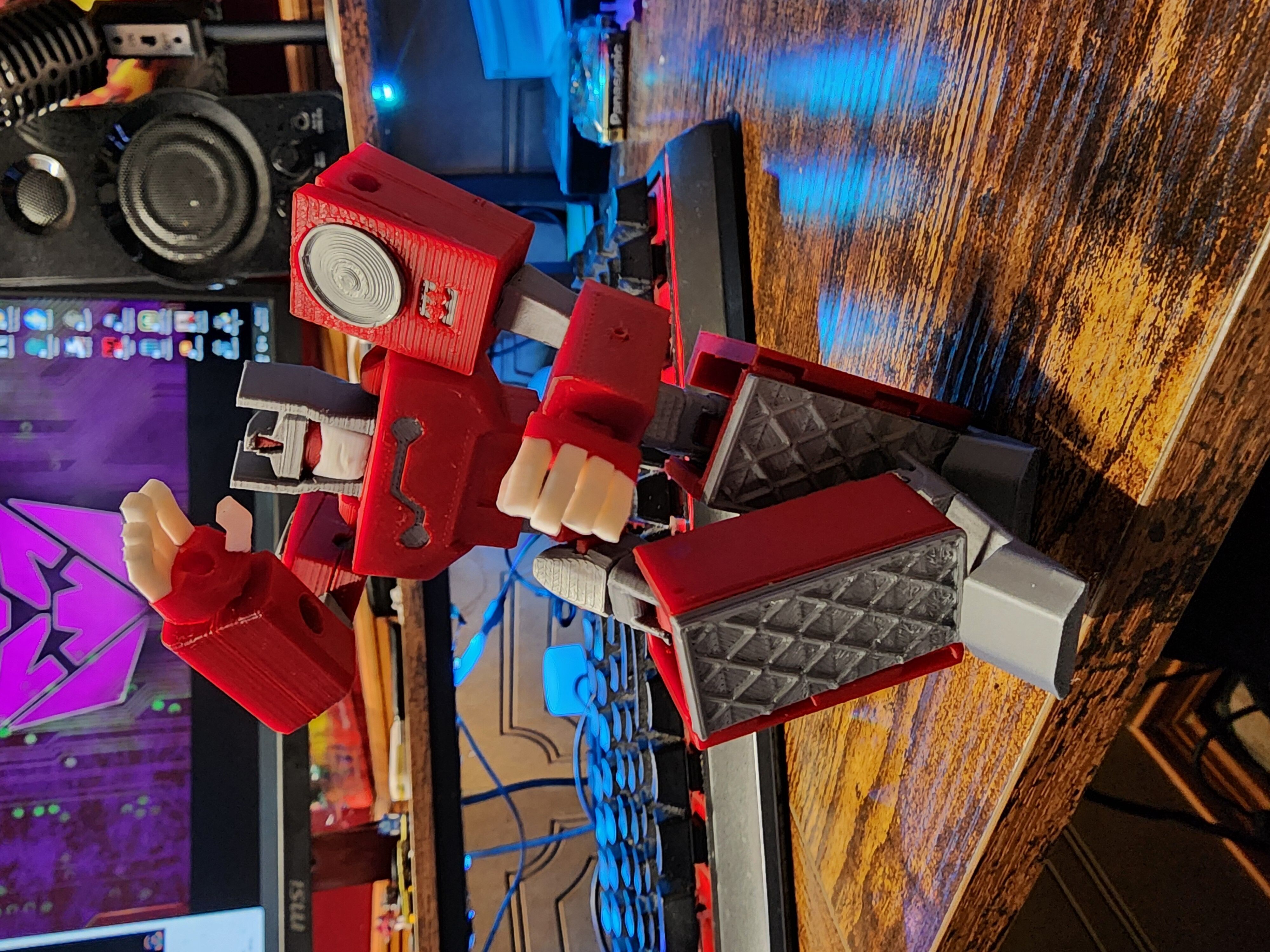 The Roadie aka  a TFA Concept Frenzy Rumble 3D print model_10