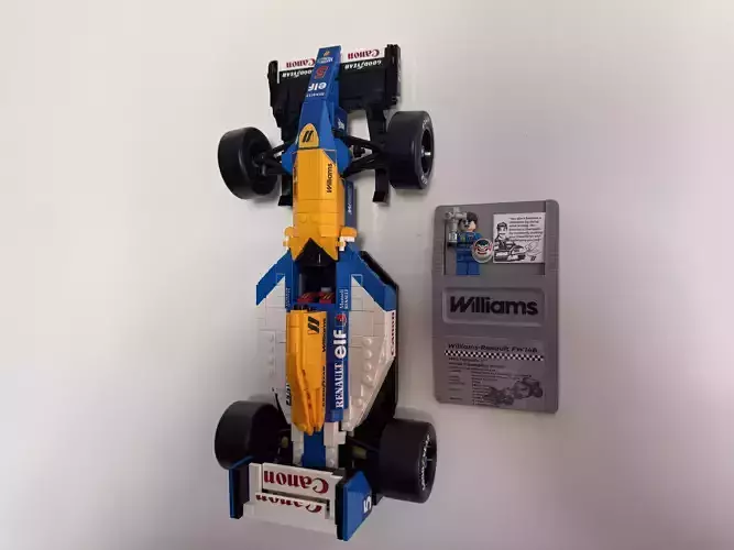 LEGO F1 Wall Mount Williams FW14 and Mclaren MP4 4