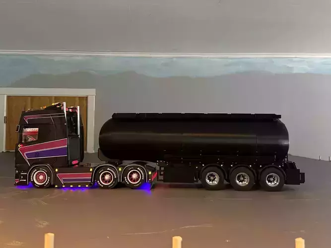 RC TankTrailer