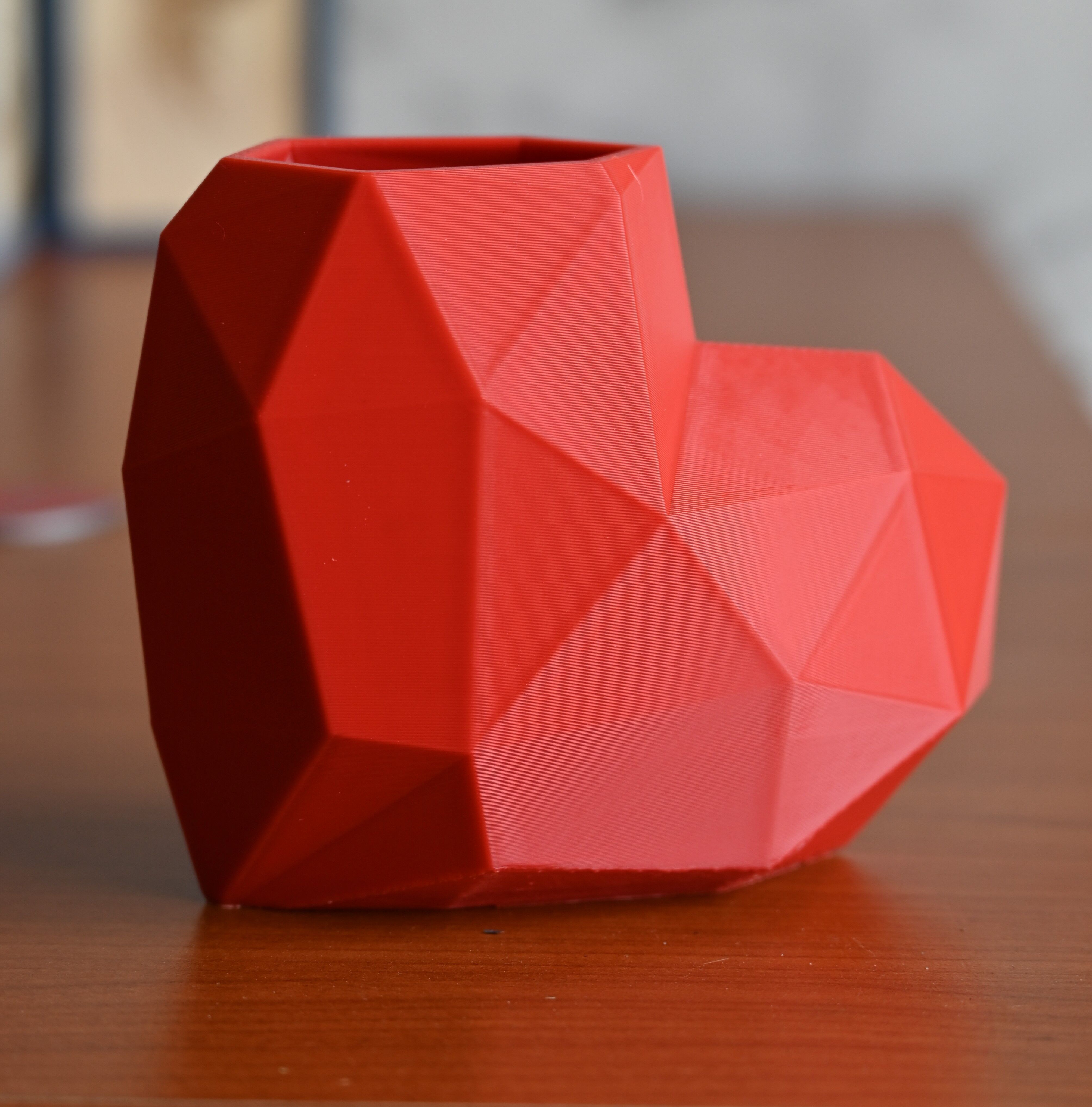 Low Poly Heart-Shaped Vase 3D print model_1