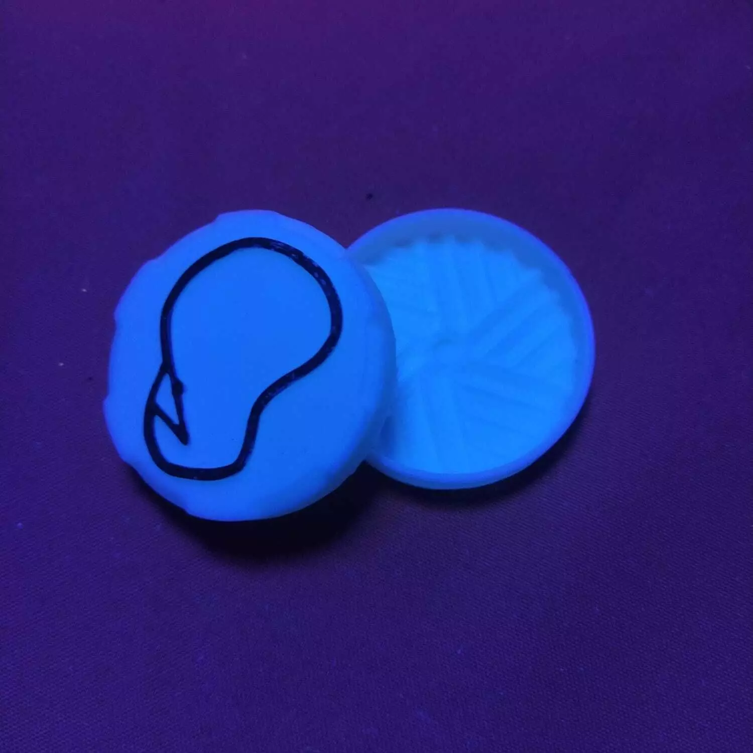 2 PIECE DIGNITY GRINDER 3D print model