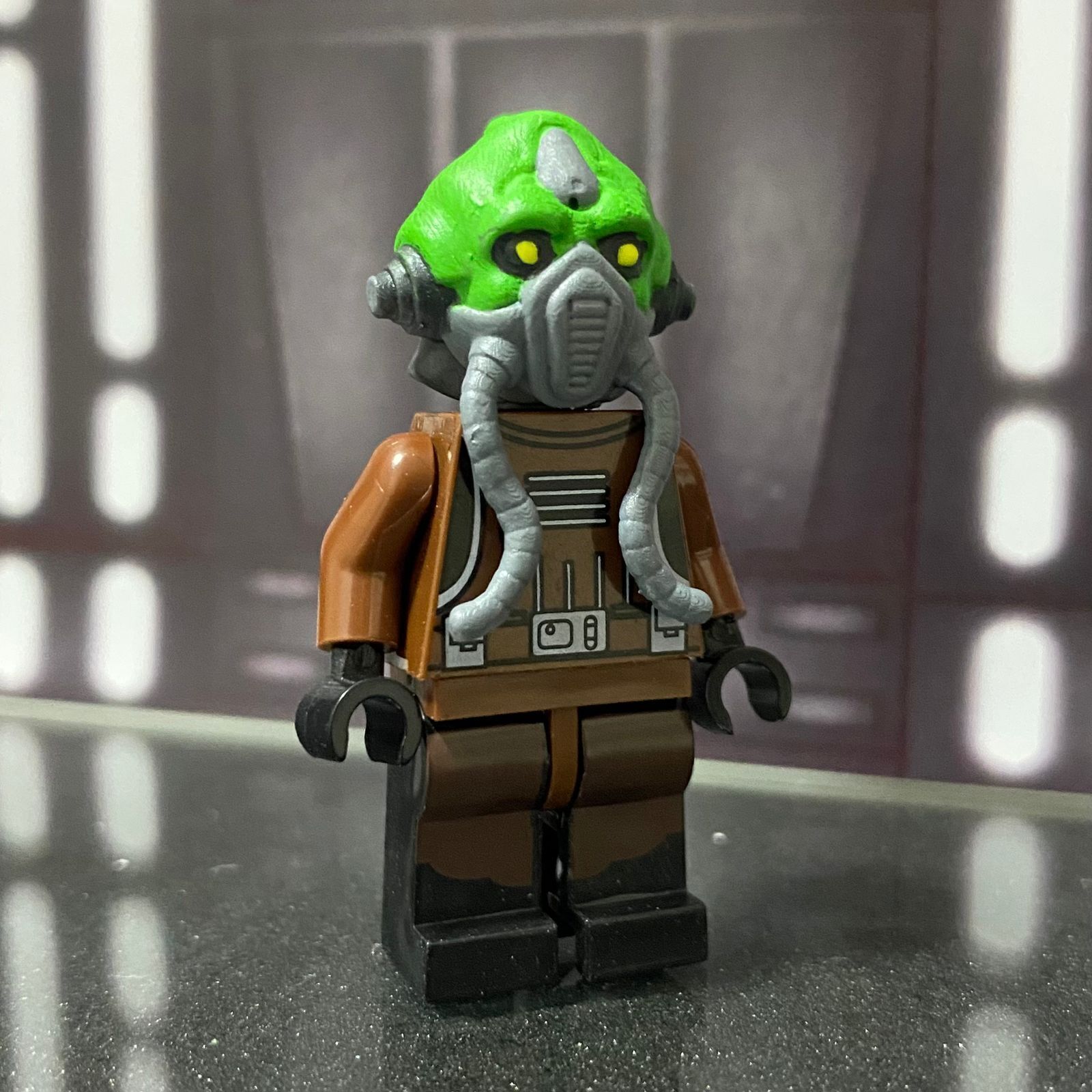 Edrio Two Tubes minifigure star wars custom 3D print model_2