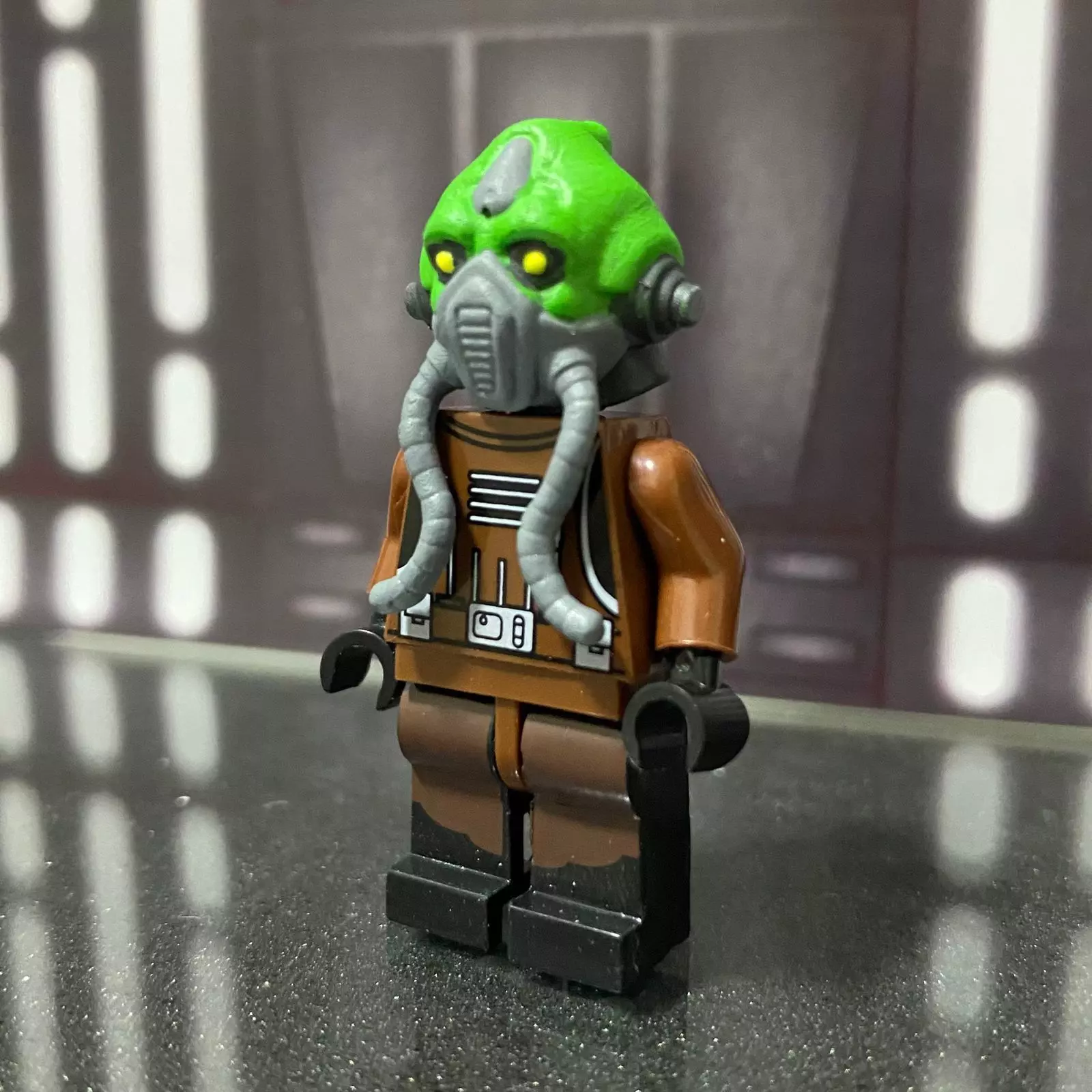 Edrio Two Tubes minifigure star wars custom 3D print model_0