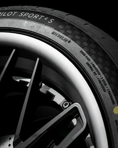 Michelin Pilot Sport 4S 315 30 ZR22 107Y 3D model 3