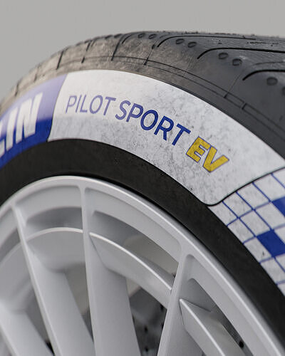 Michelin Pilot Sport EV 27 68 18 Clean 3D model 5