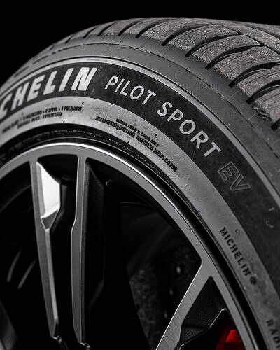 Michelin Pilot Sport EV 245 45 R20 3D model 3