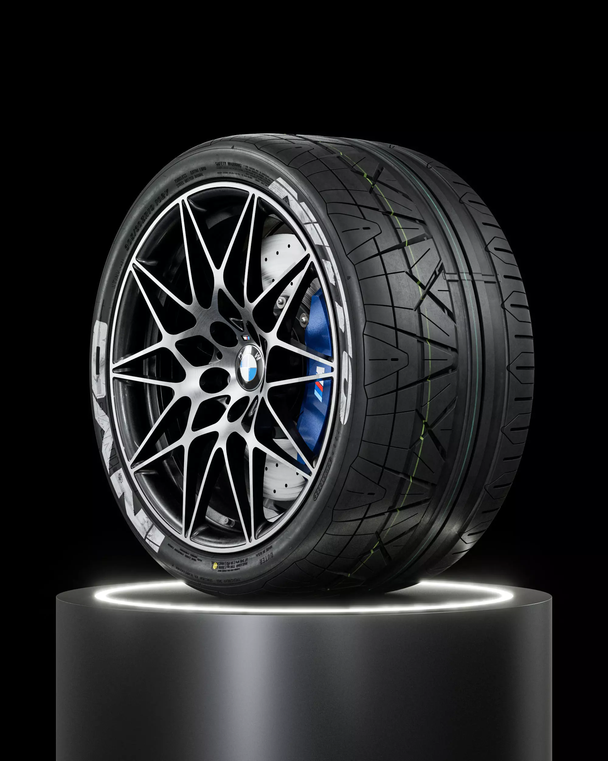 Nitto Invo 305 30 ZR19 Painted 3D model_0