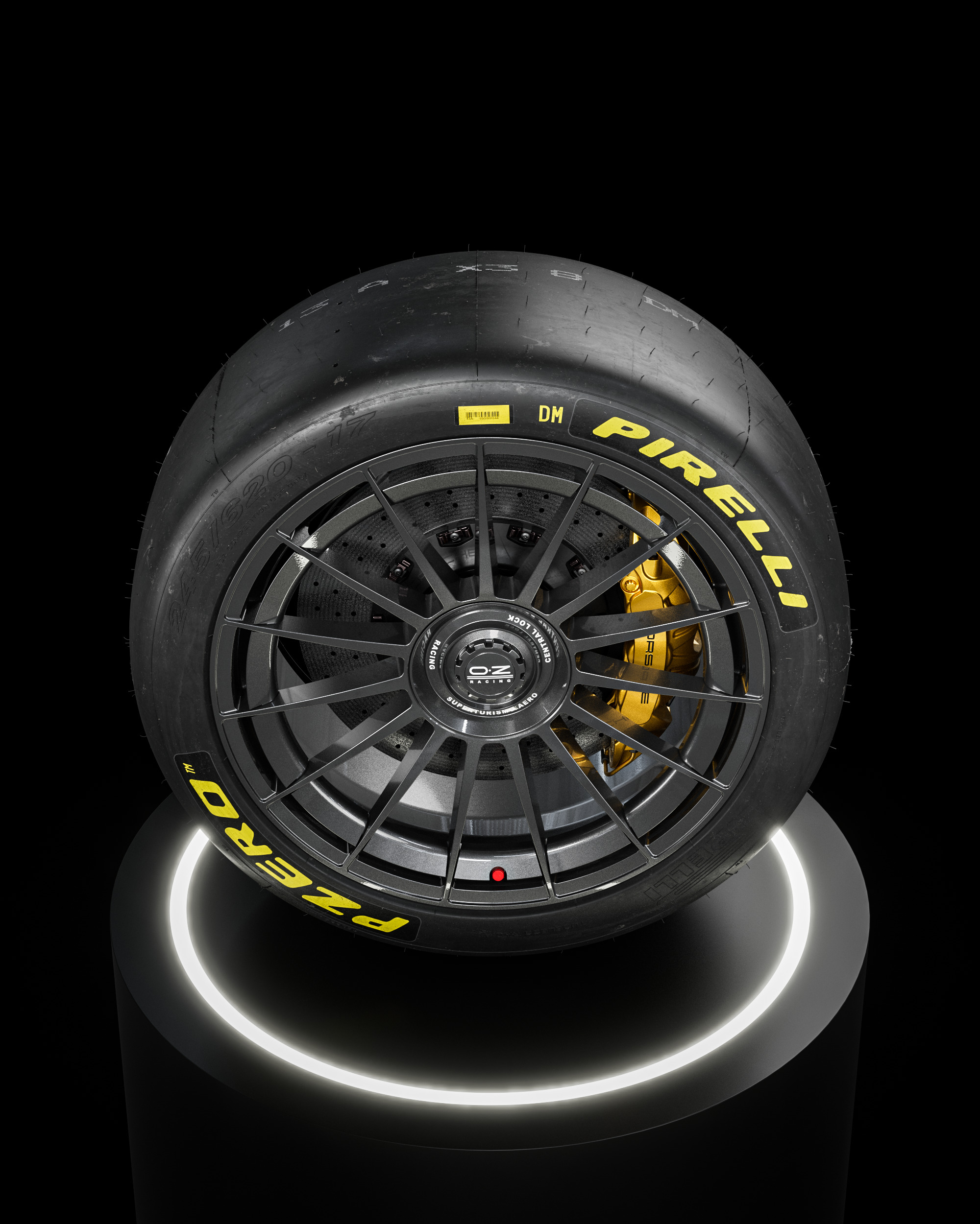 Pirelli Slick 245 620 R17 DM 3D model_3