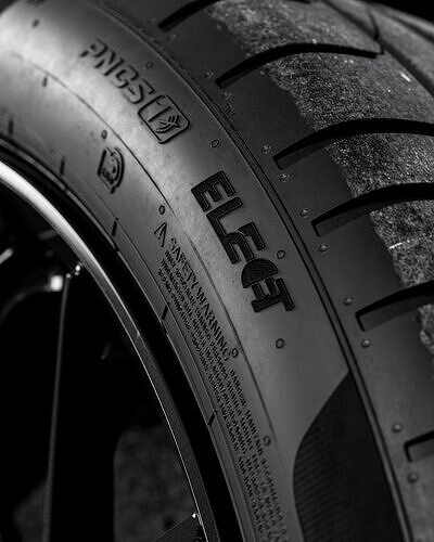 Pirelli Scorpion ELECT 265 40 R22 106H 3D model 3