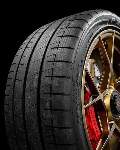 Pirelli R 265 40 ZR21 105Y 3D model 2