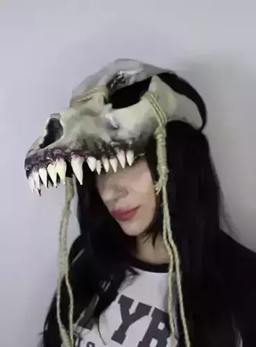 Eihwar viser mask skull cosplay characterization