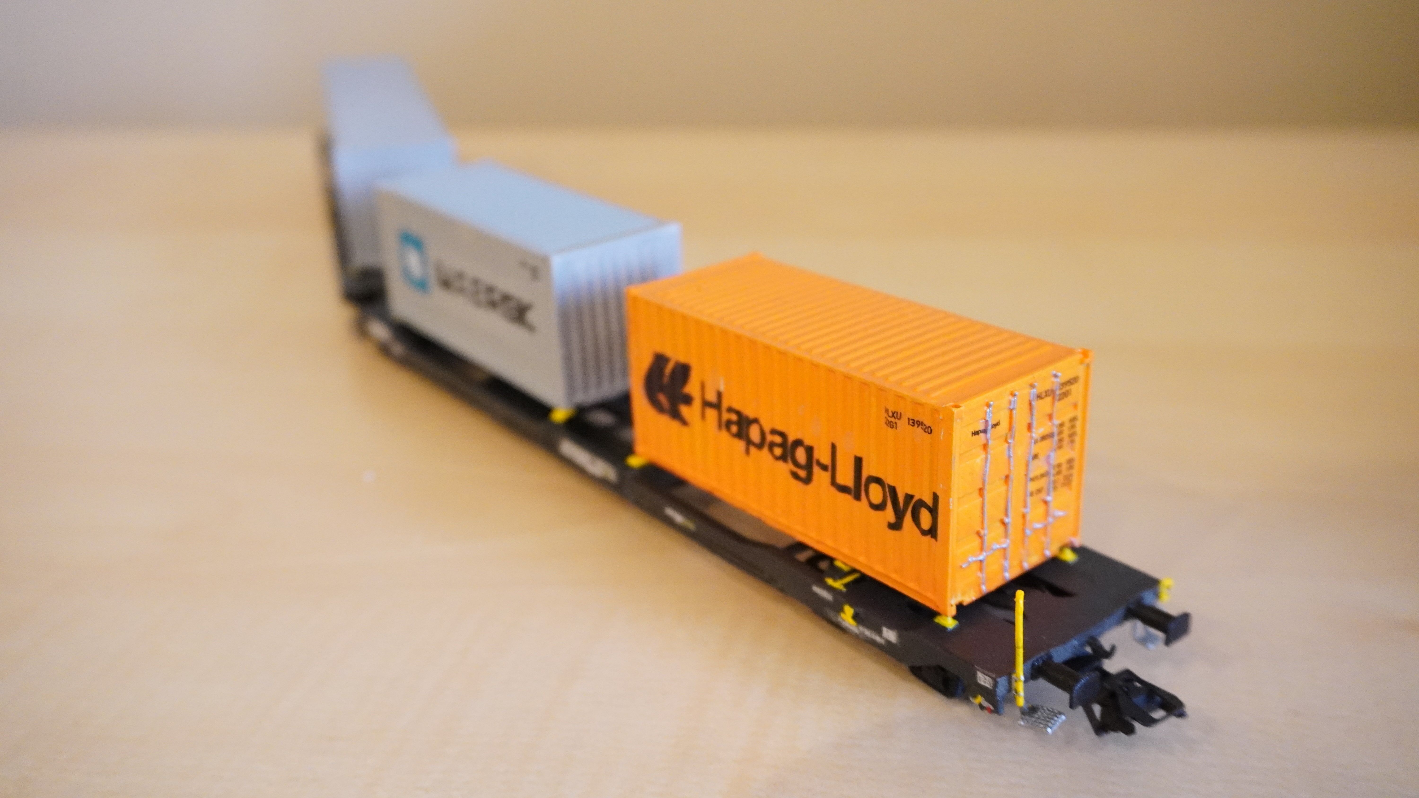Pre supported H0 1 87 scale 20ft container 3D print model_4