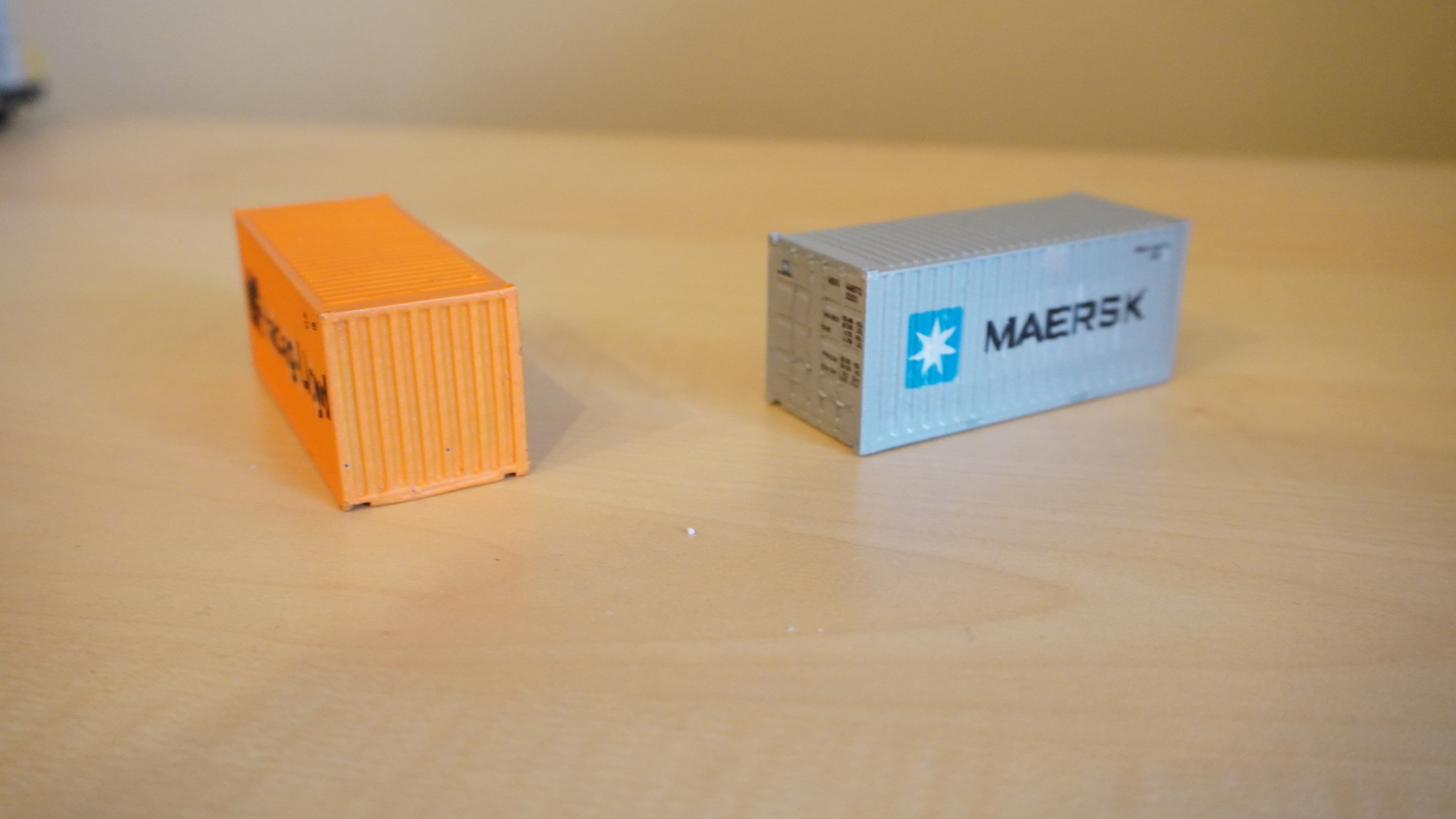 Pre supported H0 1 87 scale 20ft container 3D print model_1