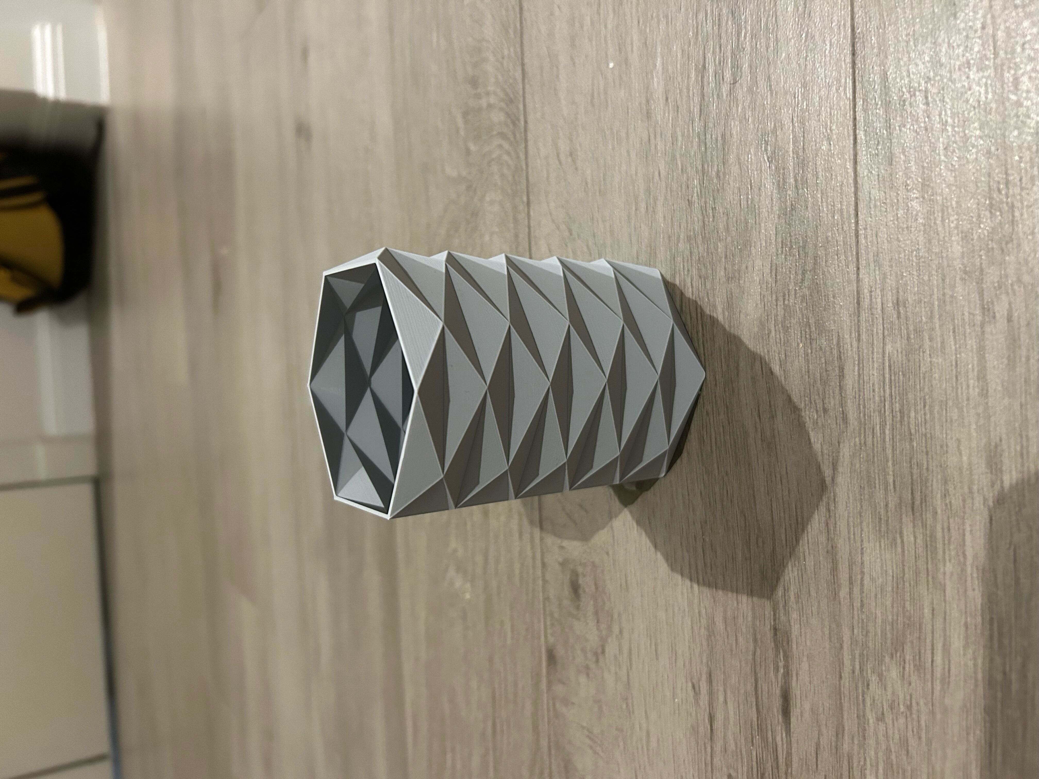 Geometric Twist Vase 3D Printable Decorative Model Low-poly 3D model_6