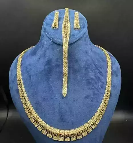 wedding set for gold