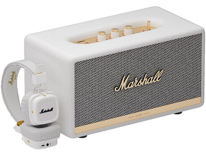 white marshall stanmore 2 with headphone 3D model