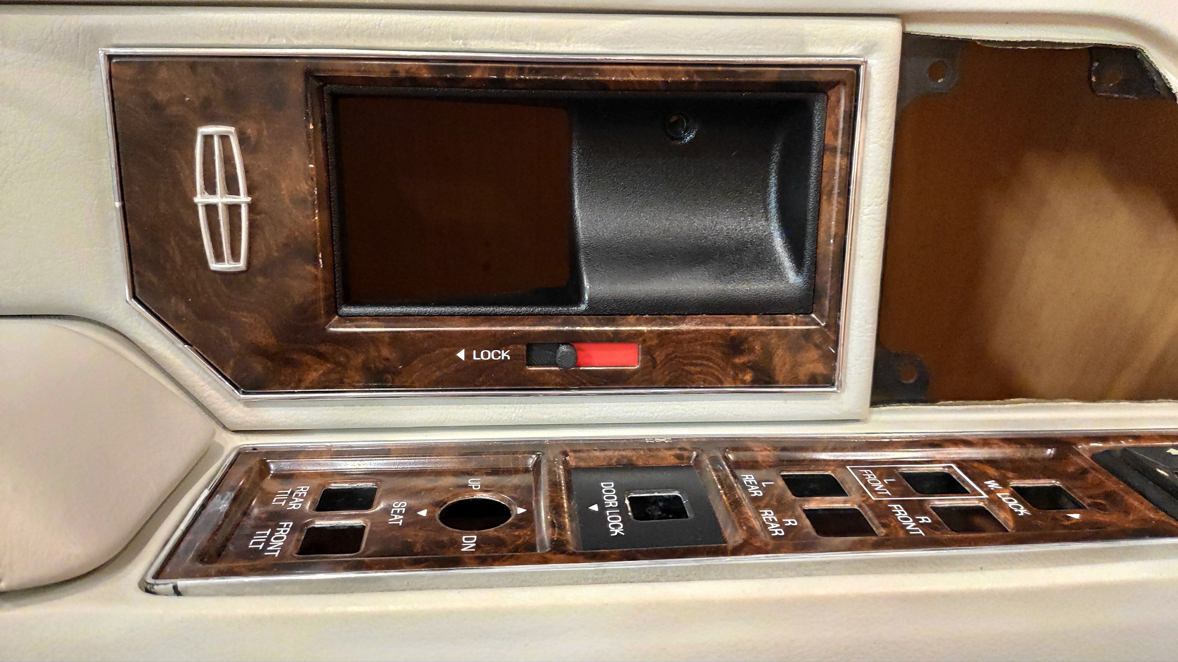 Lincoln Town Car 2 Front Door Handle Trim Bezel Lock Switch 3D print model_5