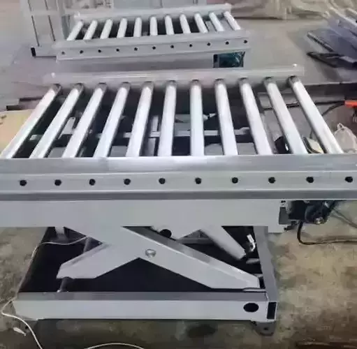 Hydraulic Lift Table with Roller Conveyor
