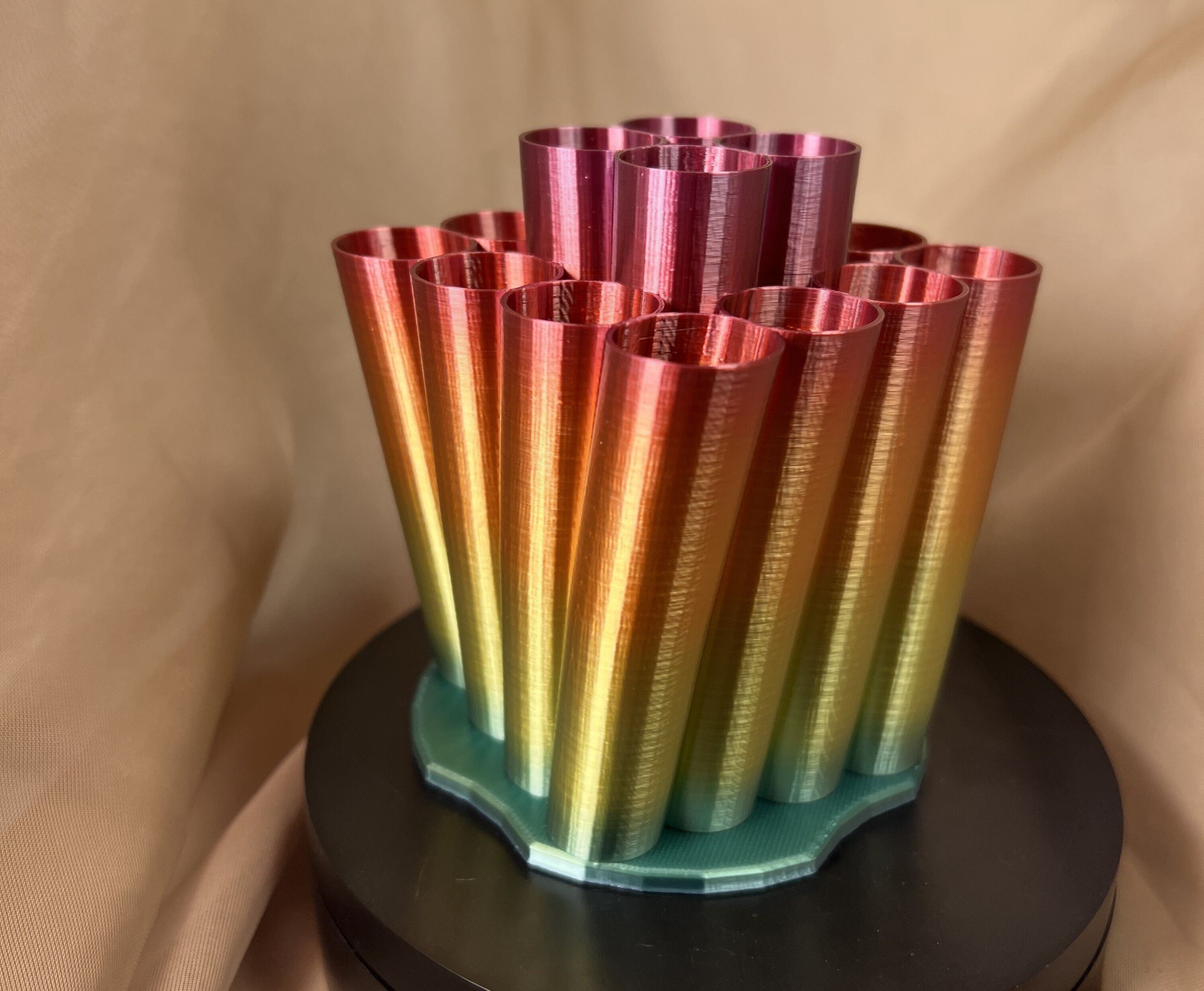 16 Slot Twisted Brush Holder 3D print model_6