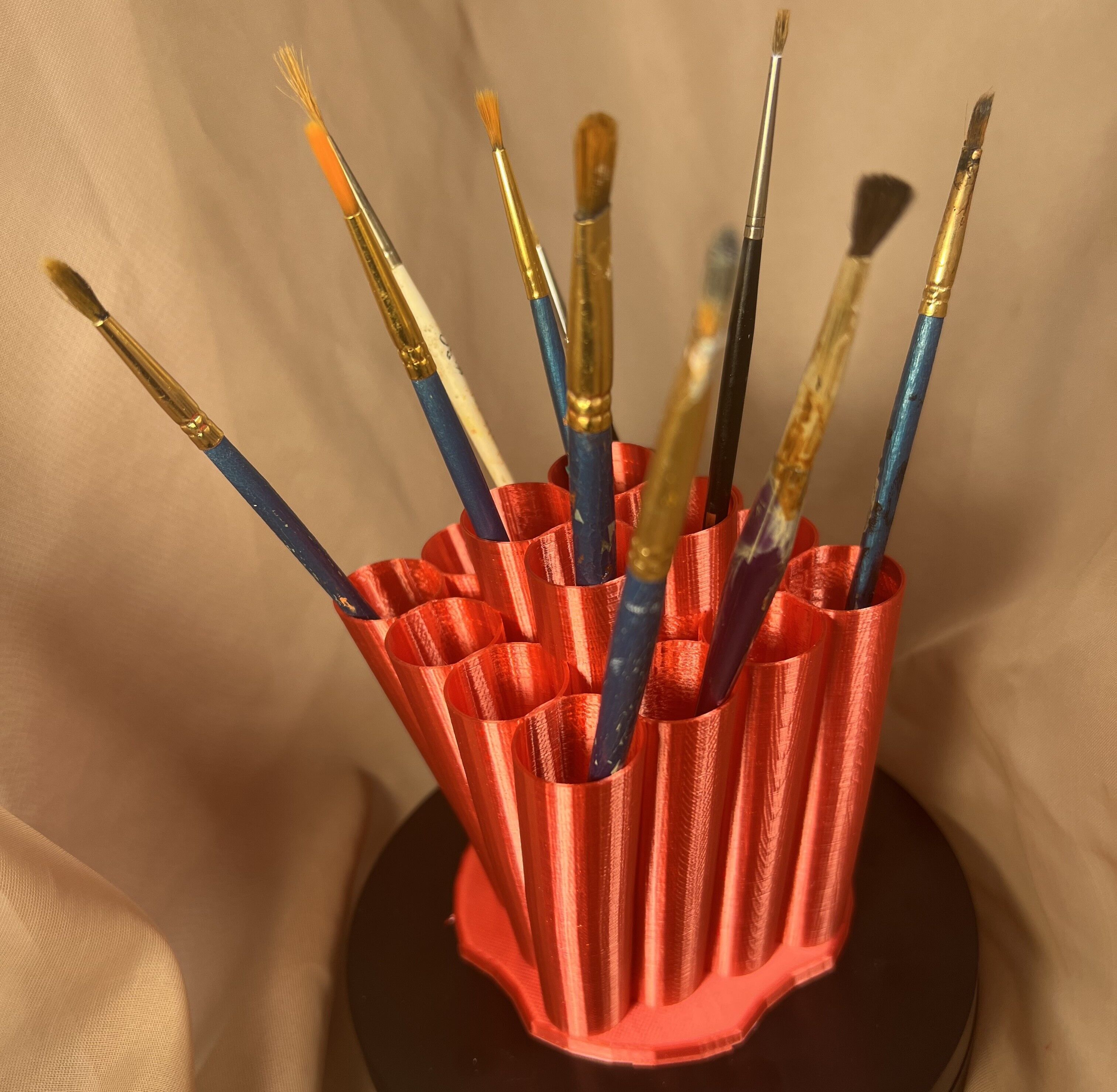 16 Slot Twisted Brush Holder 3D print model_3