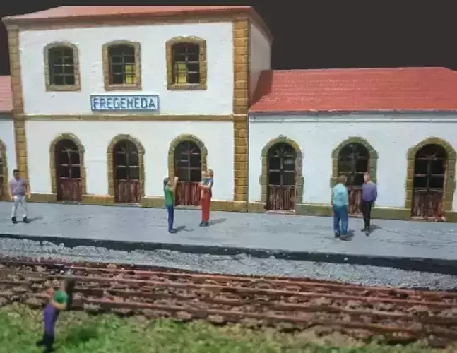 N Spanish Train Station La Fregenada with interior - resin