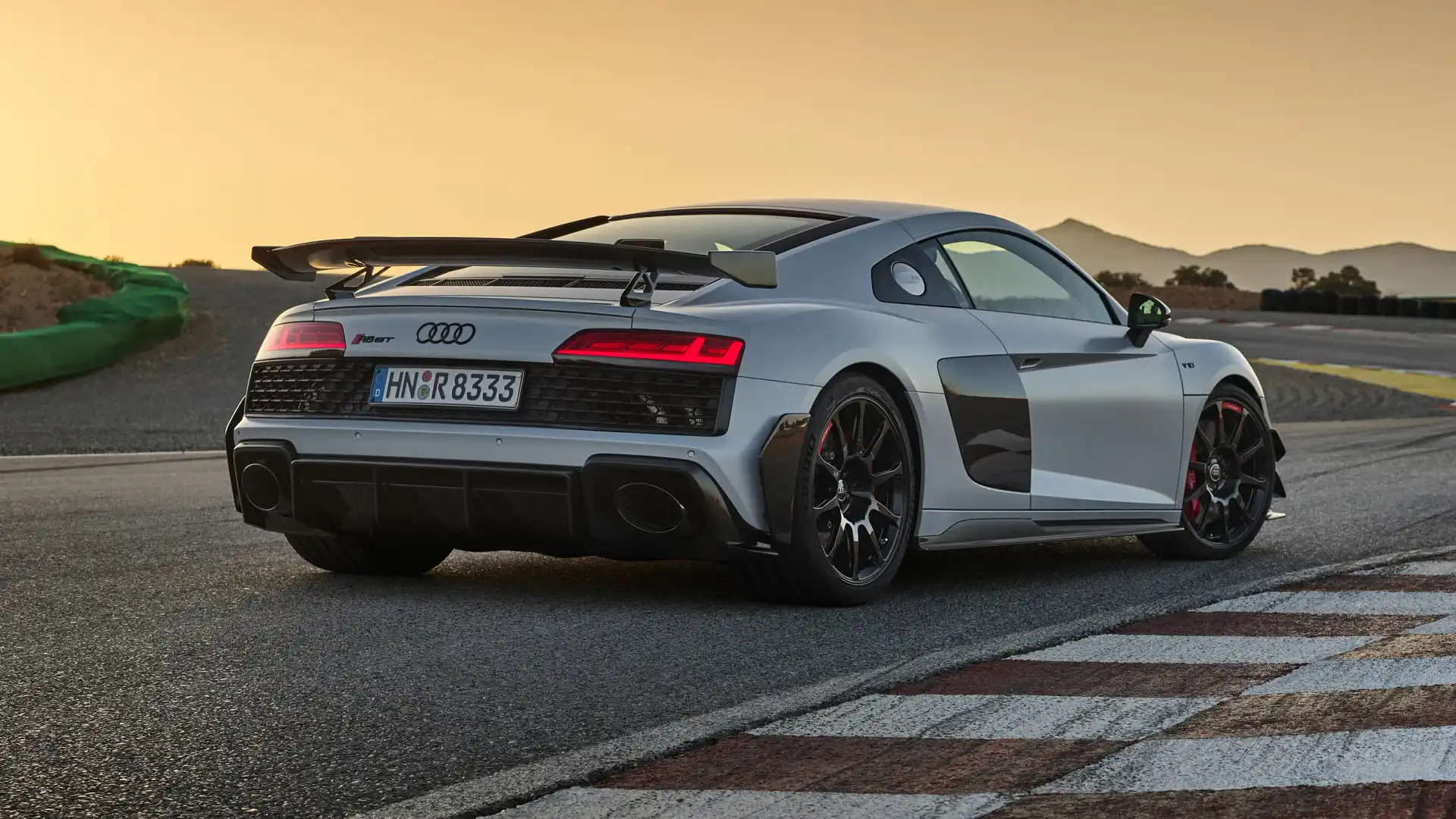 Audi R8 GT 3D Model Low Poly Game Ready FBX OBJ GLTF Low-poly 3D model_2