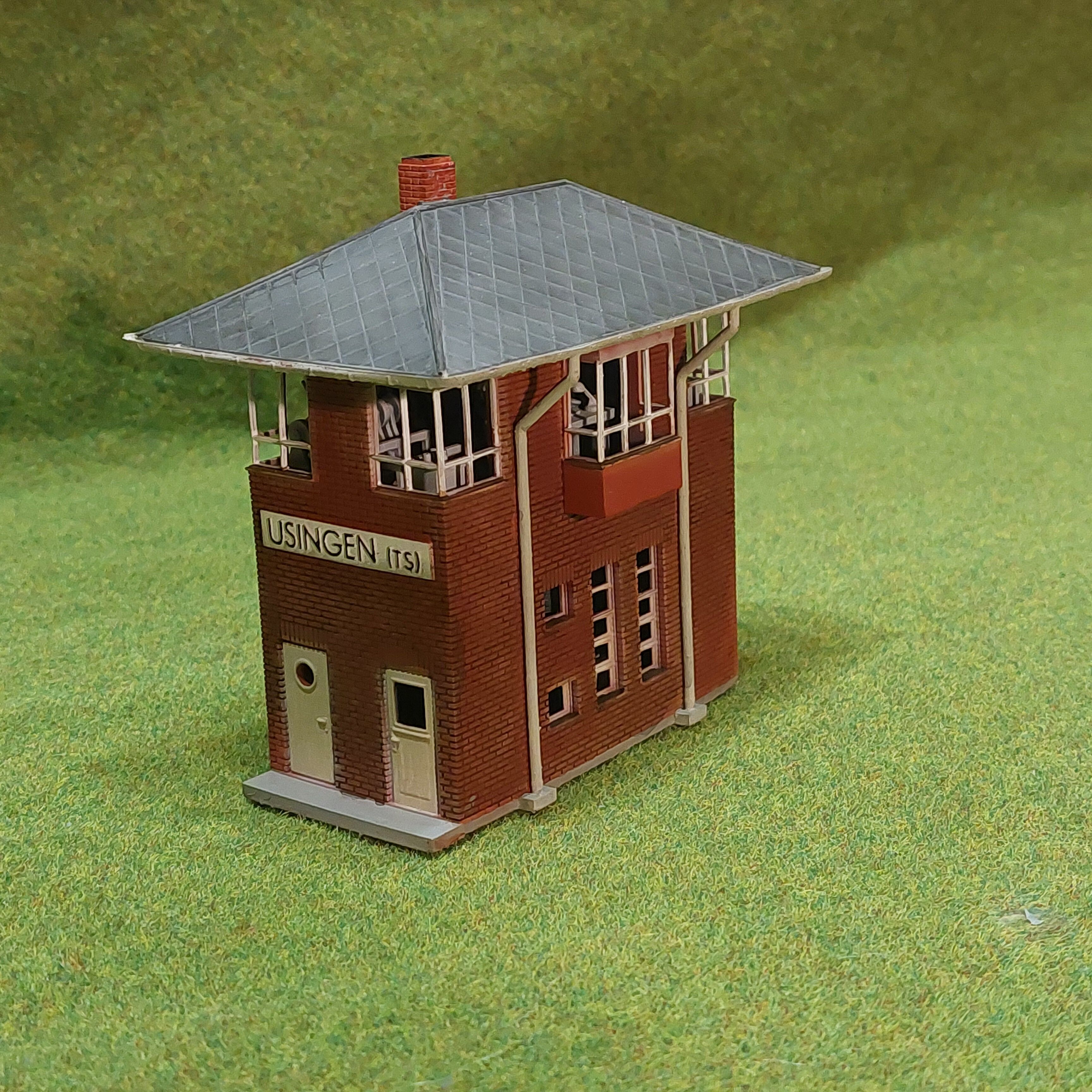 N scale Geraman signal box Usingen Ts - resin 3D print model_1