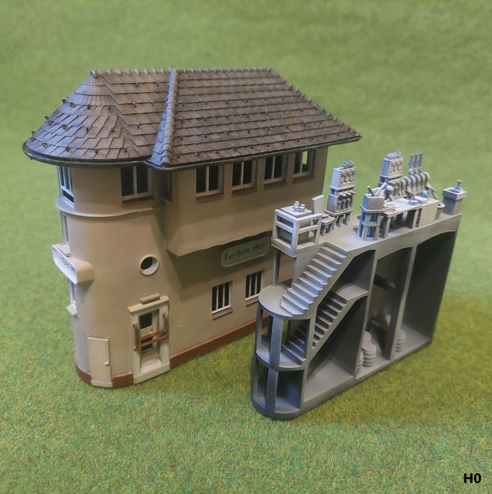 TT scale Austrian signal box Leoben Hbf stellwerk1 - resin 3D print model_3