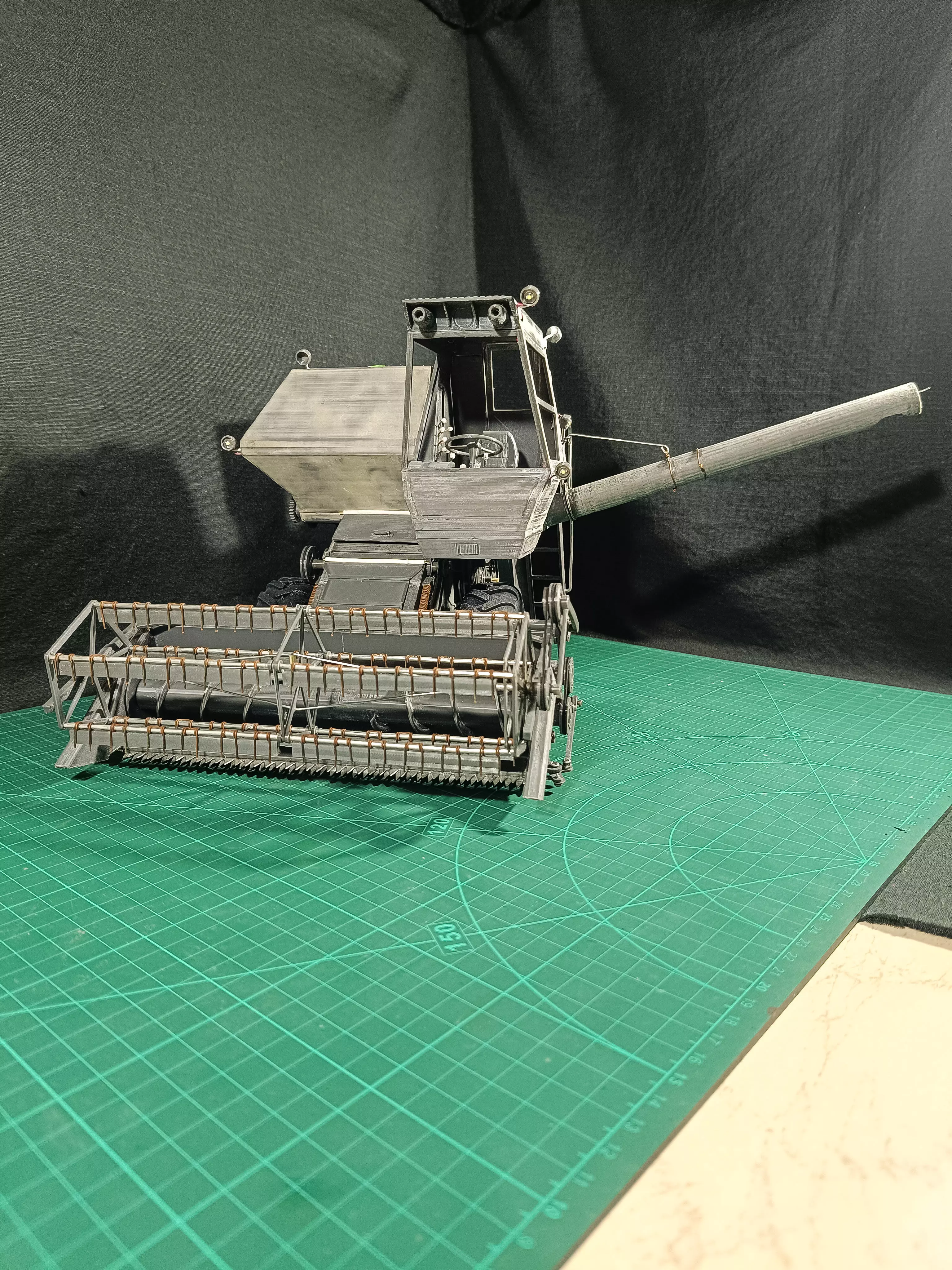 RC Soviet self-propelled combine harvester Niva SK-5 3D print model_0