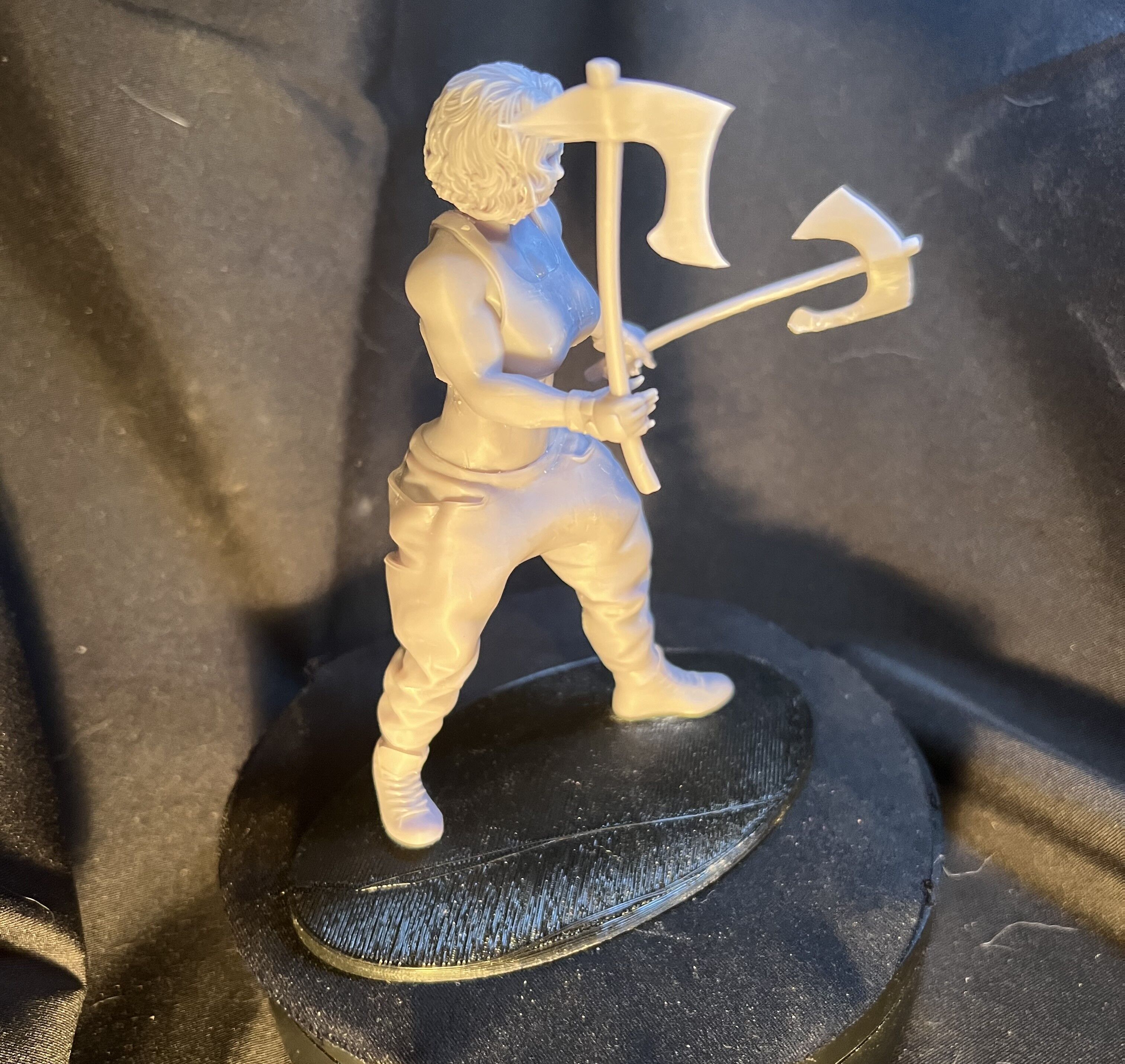Muscular Axe Girl  3D print model_4