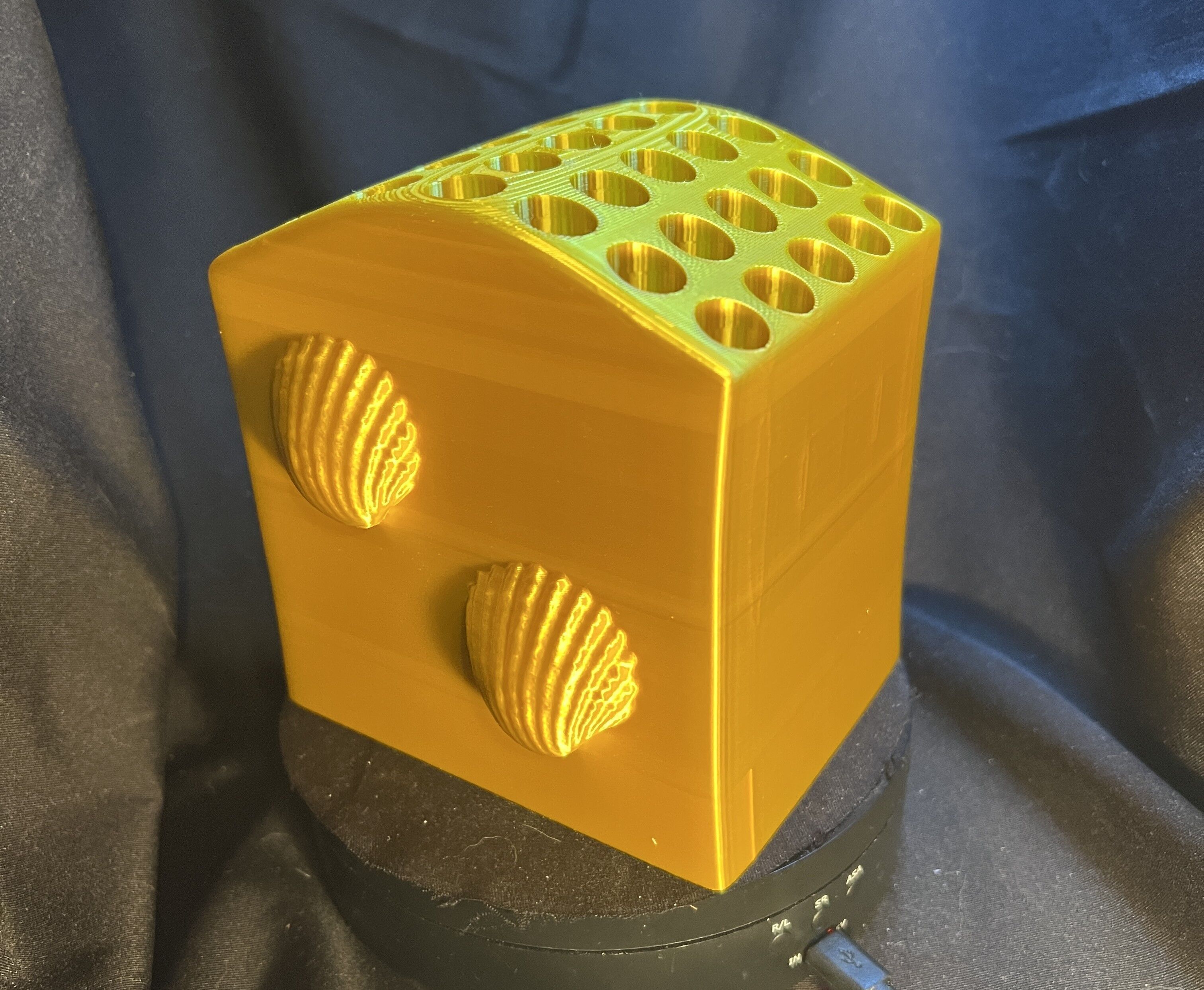 Seashell Themed Pencil Holders 3D print model_3