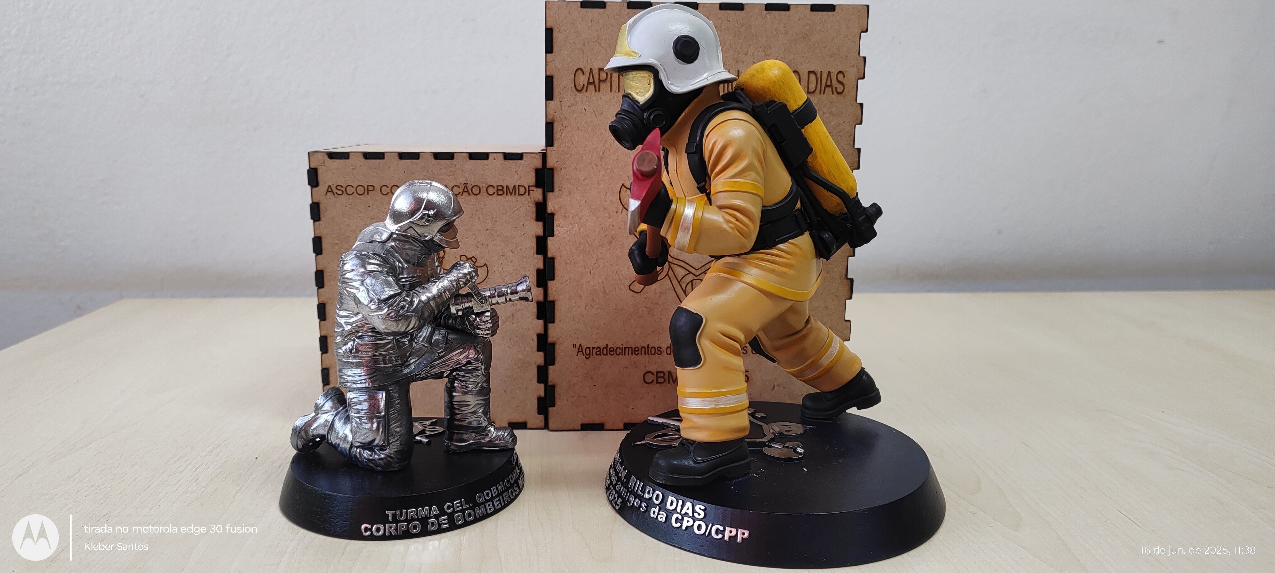 5 - Bombeiro da nossa serie Notaveis 3D print model_11