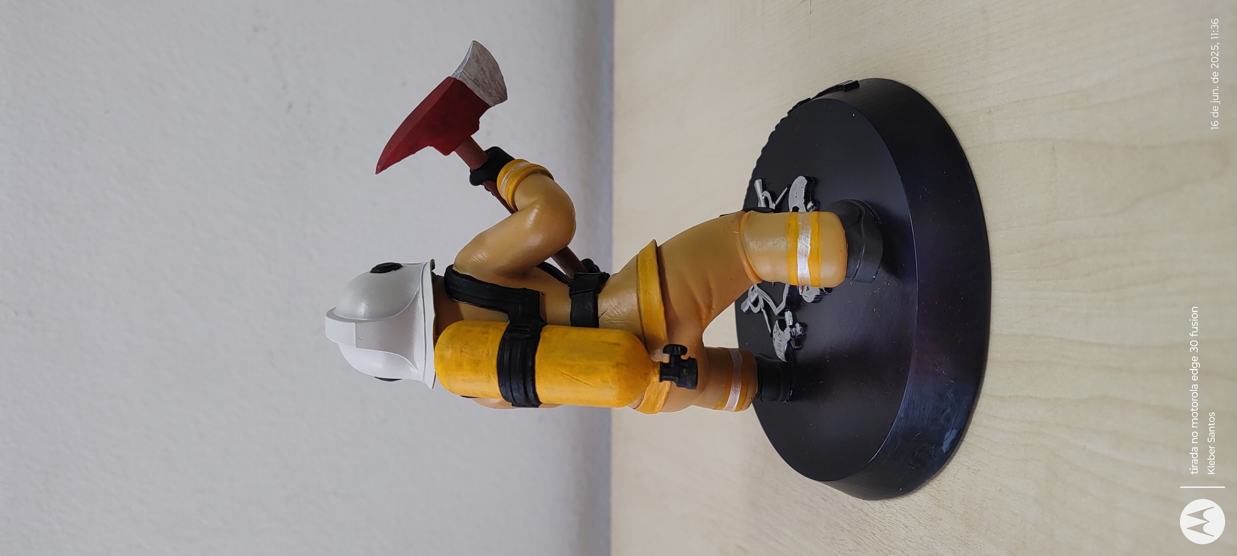 5 - Bombeiro da nossa serie Notaveis 3D print model_9