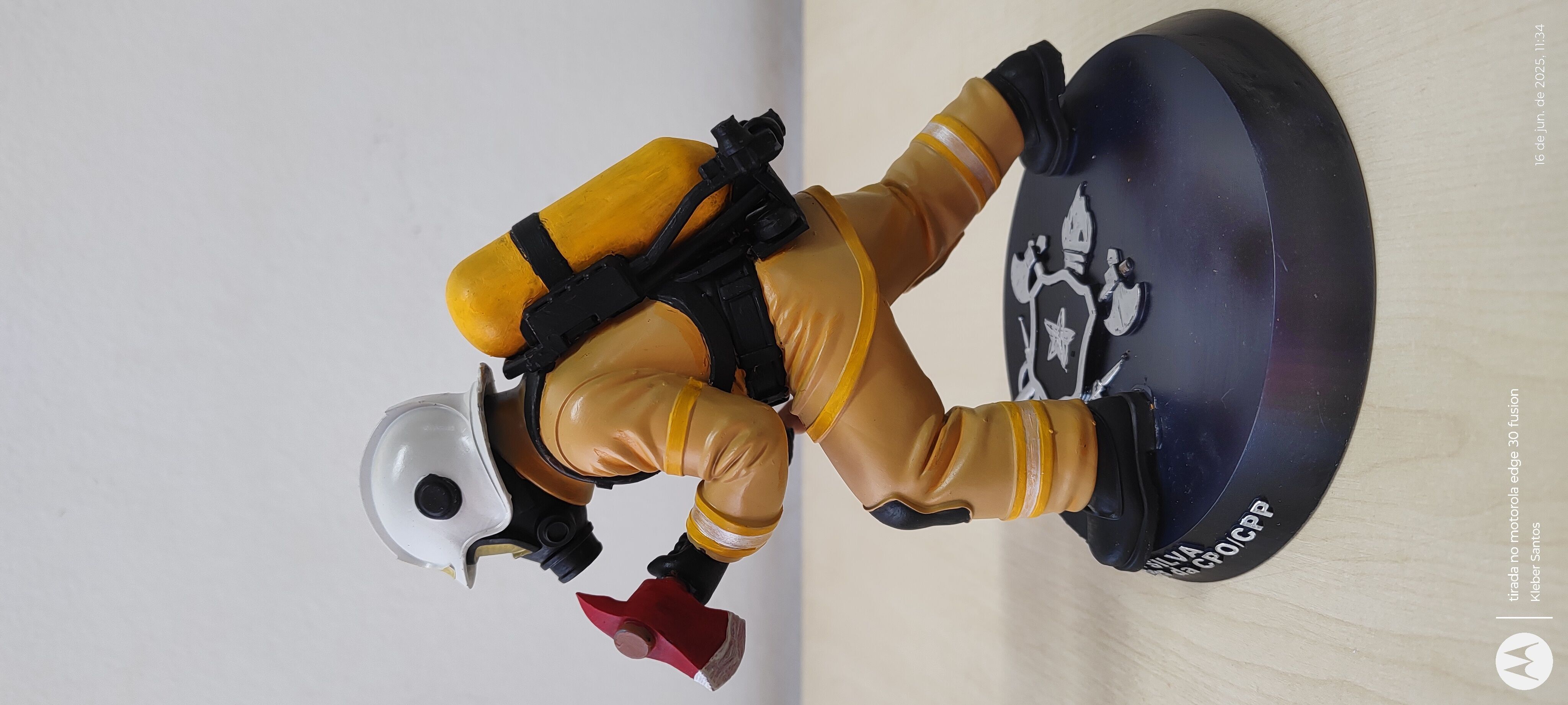 5 - Bombeiro da nossa serie Notaveis 3D print model_4