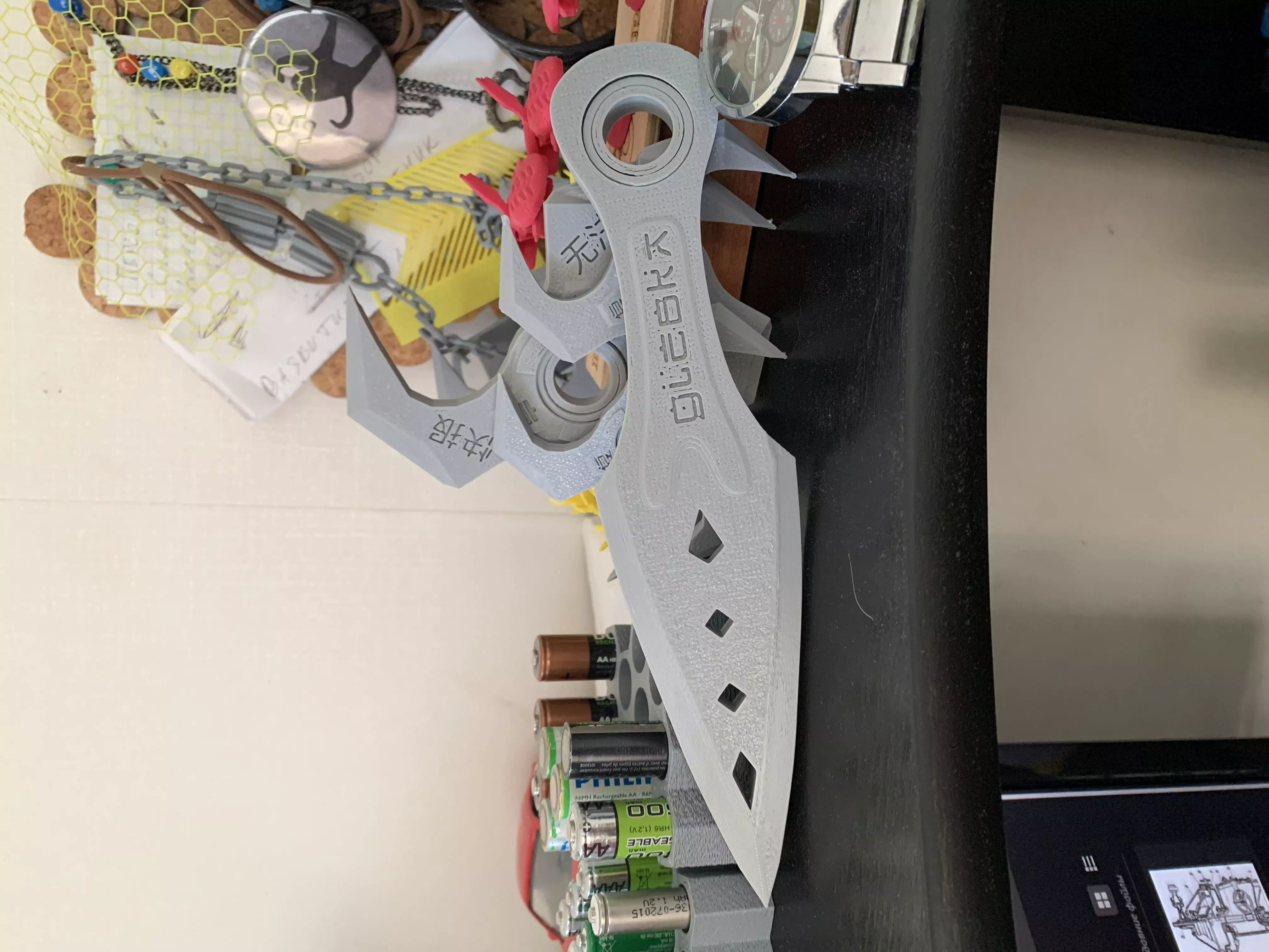 Spining Apex Legends Wraith Heirloom 3D print model_0