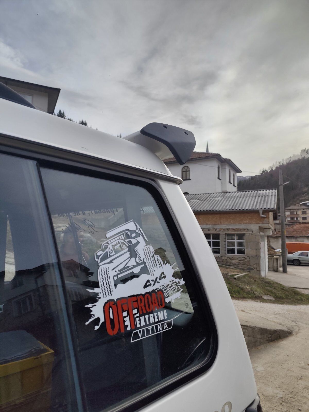 Mitsubishi Pajero spoiler enplate 3D print model_2