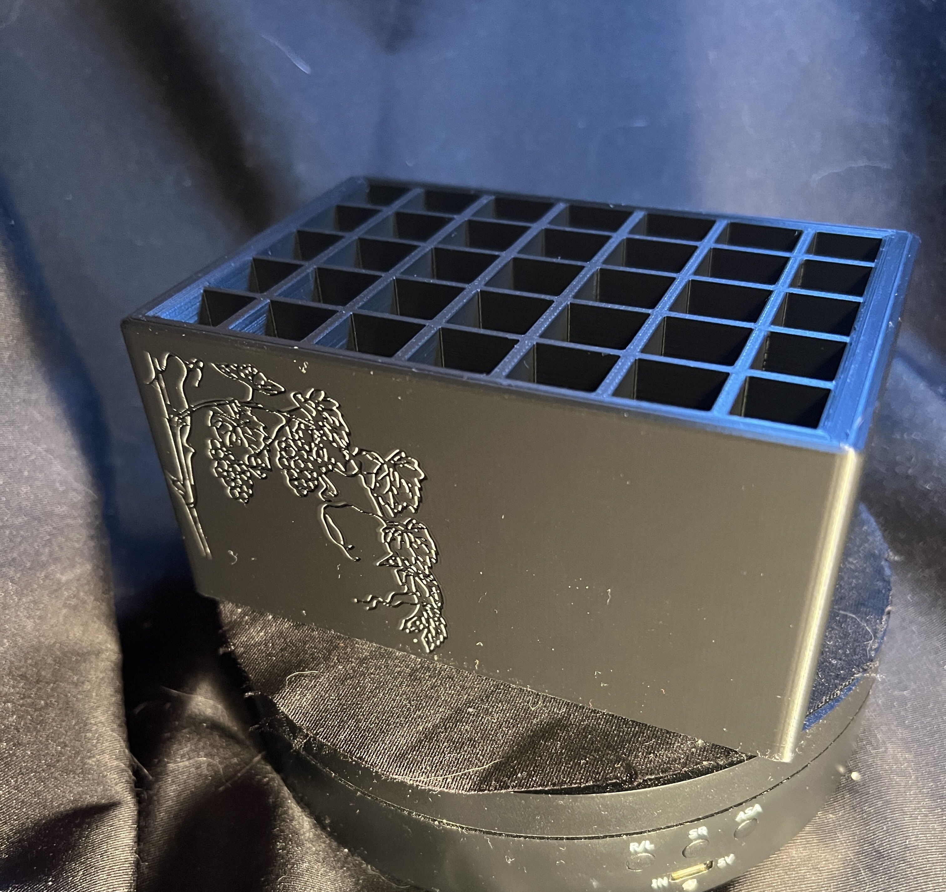 Grape Vine Embossed 35-Slot Pencil Holder 3D print model_8