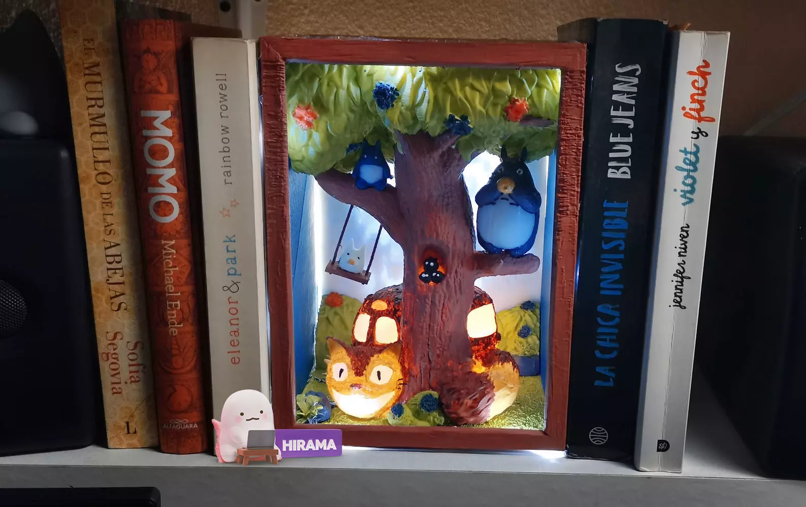 My Neighbor Totoro Bookshelf Diorama Book Nook Display 3D print model_0