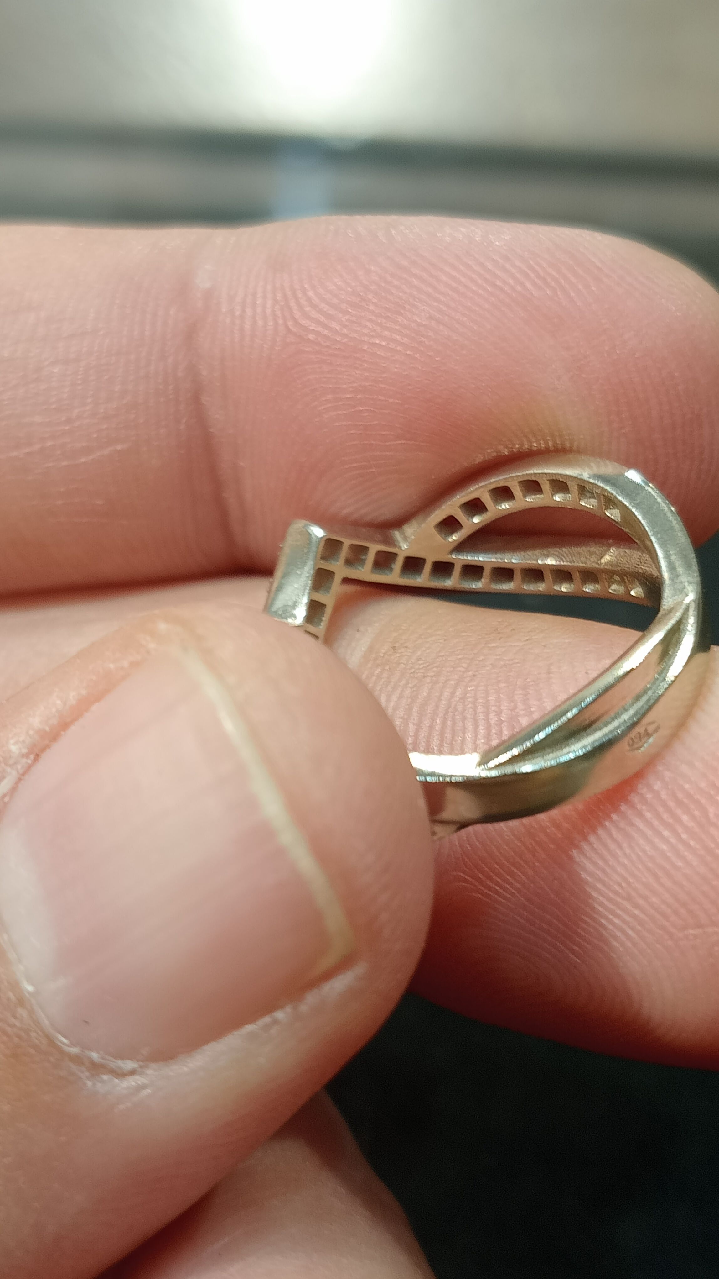 GEM 04 Ring V shape 12 3D print model 3D print model_11