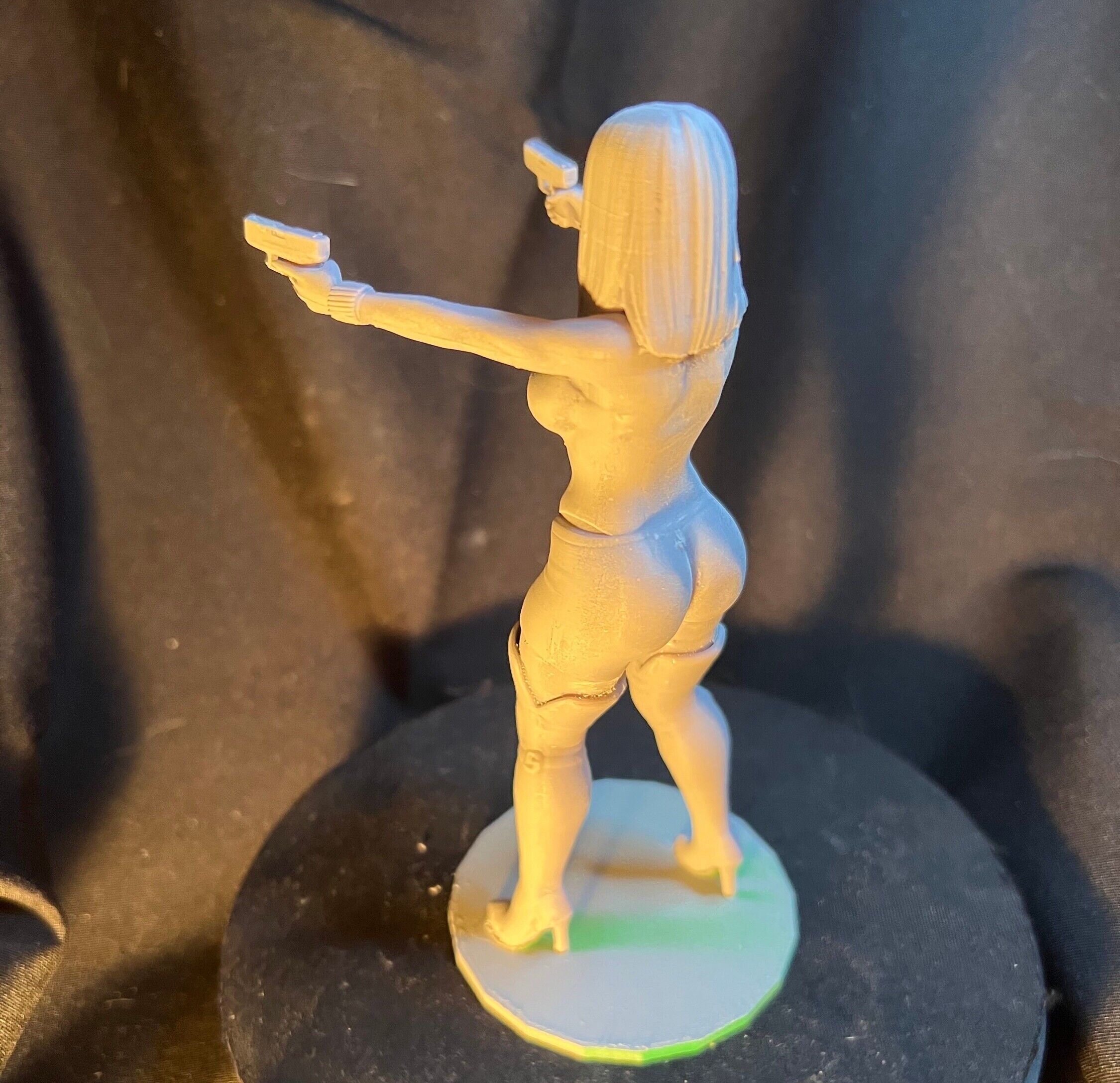 Sexy Secret Agent Babe 3D print model_3