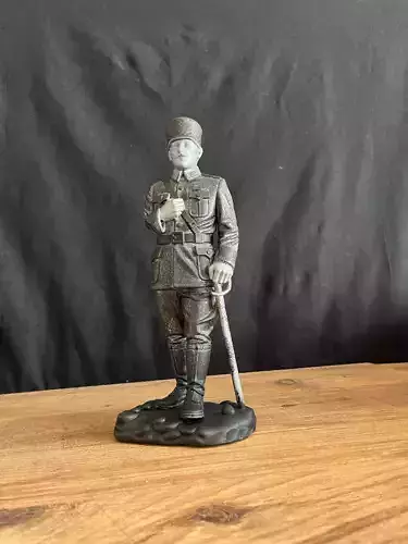 Mustafa Kemal Ataturk Askeri Durus Heykeli 3D Yazici Modeli stl
