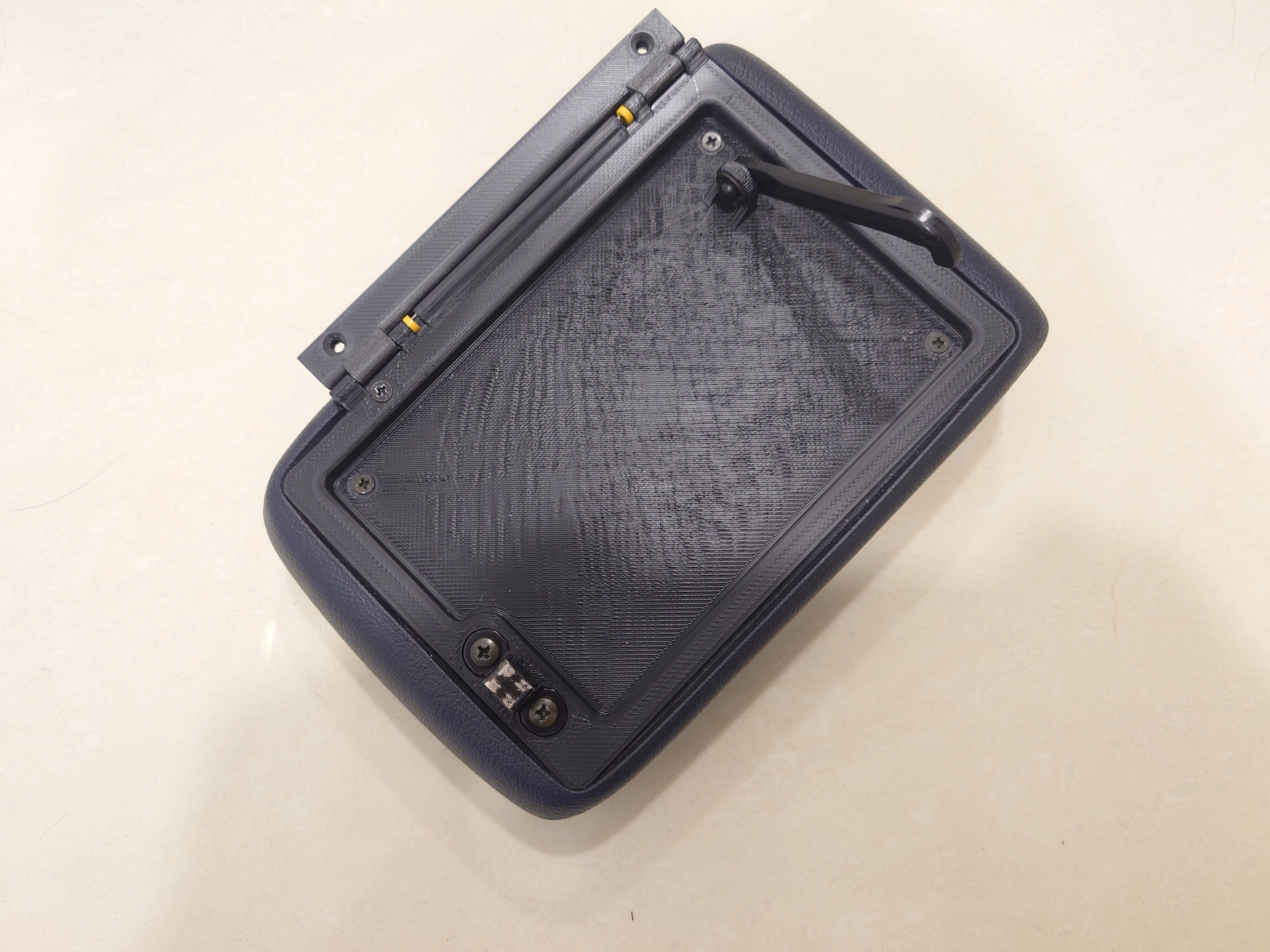 Toyota Crown JZS133 Center Console Storage Lid Hinge 3D print model_4