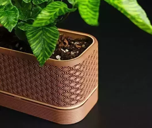 Planter with Reservoir